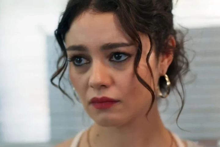 Três Graças: Gerluce descobre que Arminda encomendou a cabeça de Rogério e faz o inesperado