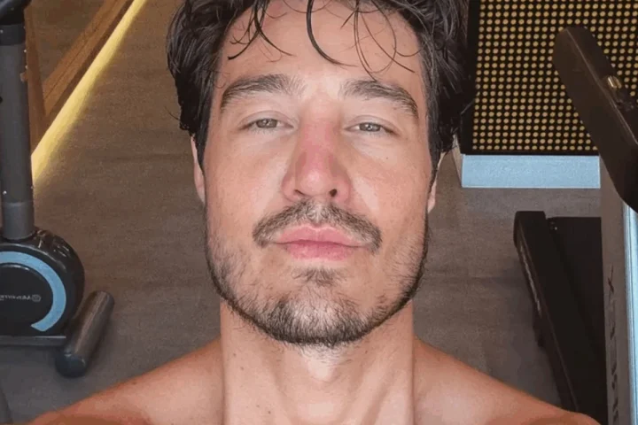 ‘Foi difícil, doloroso, fiquei um mês numa crise difícil’, afirma Tiago Iorc sobre saúde