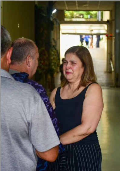 Velório de Gerson Brenner emociona família e fãs em São Paulo 34 DGTuh5feutil1nObM6eDiZYNl5IAIXXte9aZVOj2