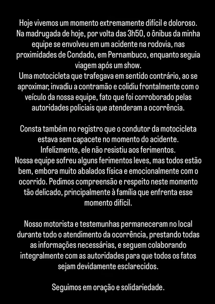 Ônibus de famosa cantora se envolve em acidente e ela se pronuncia; uma pessoa morreu no local 41