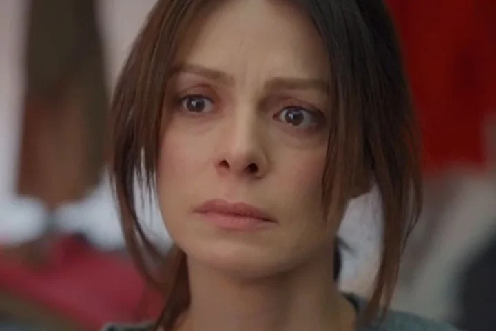 Coração de Mãe: Atilla tem atitude inacreditável para tirar Karsu do fundo do poço