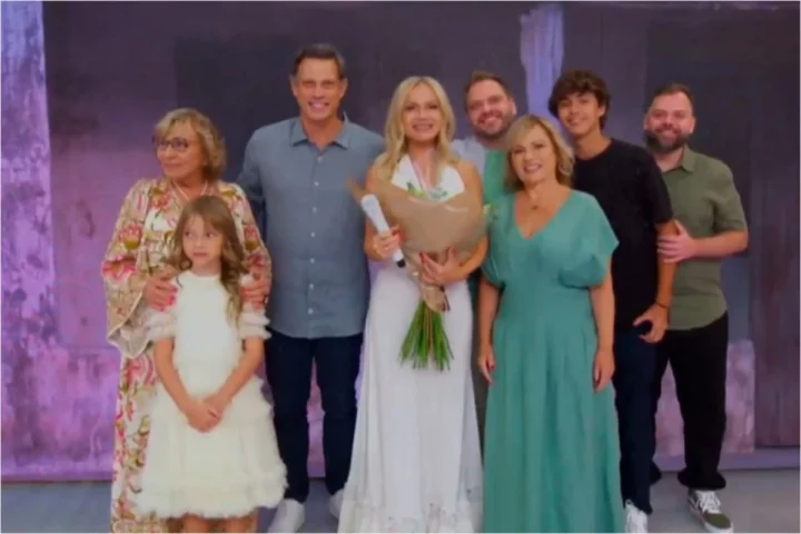 Filhos de Eliana roubam a cena na estreia da apresentadora nas tardes de domingo na Globo